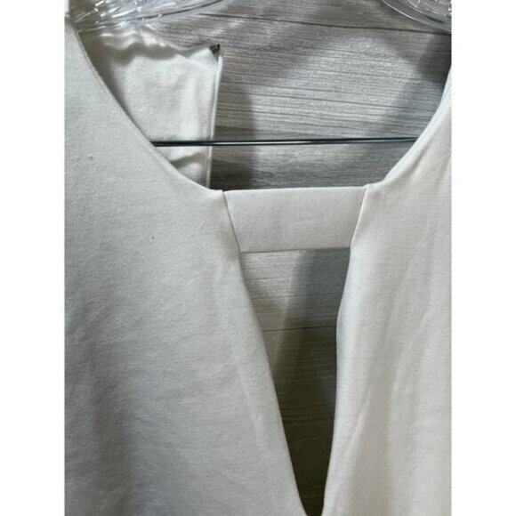 White Sleeveless Cutout Midi Dress With Keyhole Front & Open Back Design - Picture 5 of 8